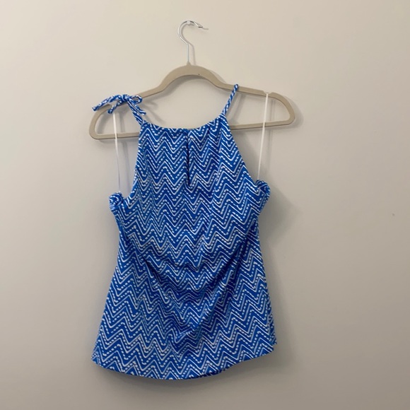 J. McLaughlin Sleeveless Halter Top - Picture 4 of 10